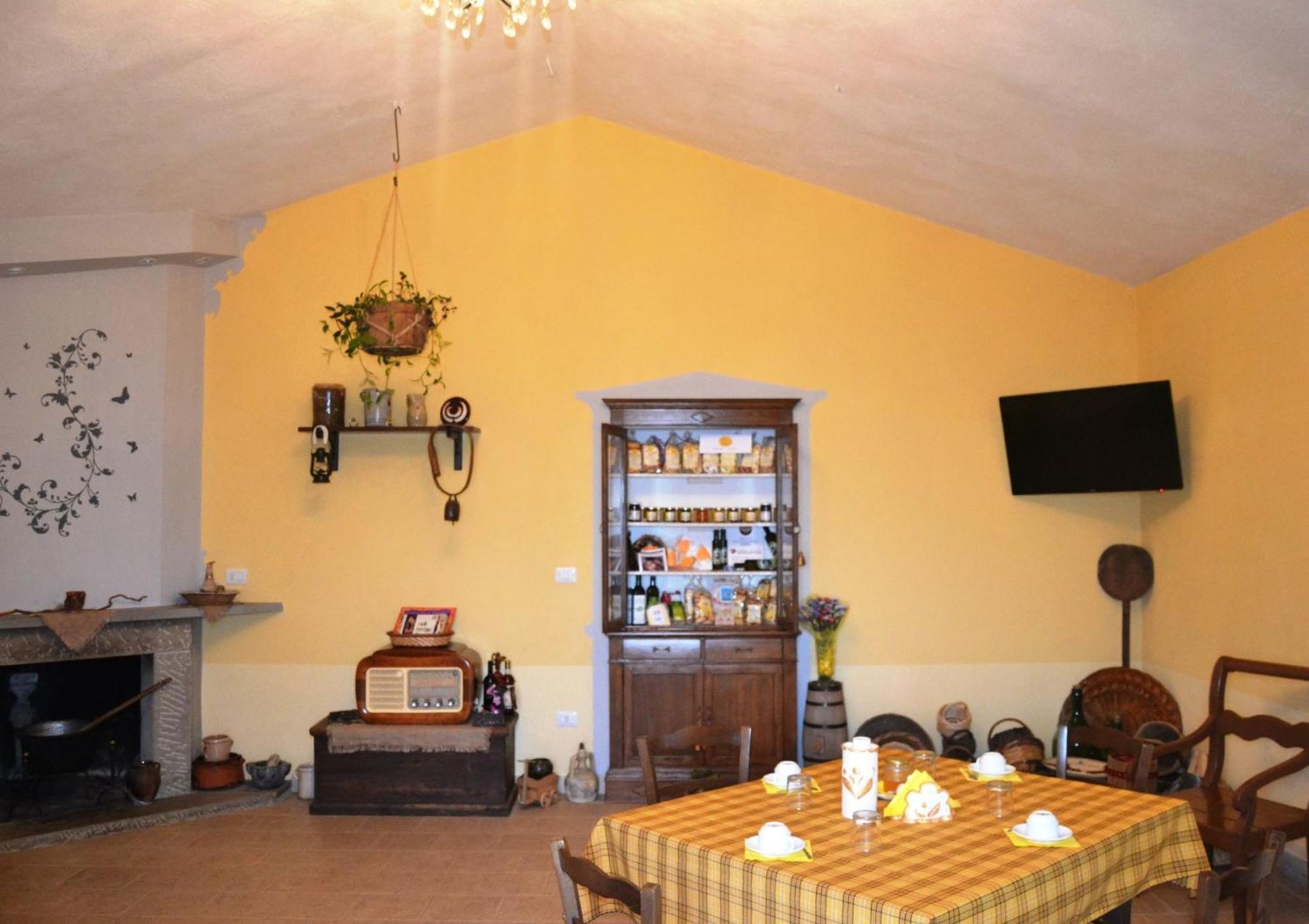 Al Bosco Delle Api Hotell Gallicchio Exteriör bild